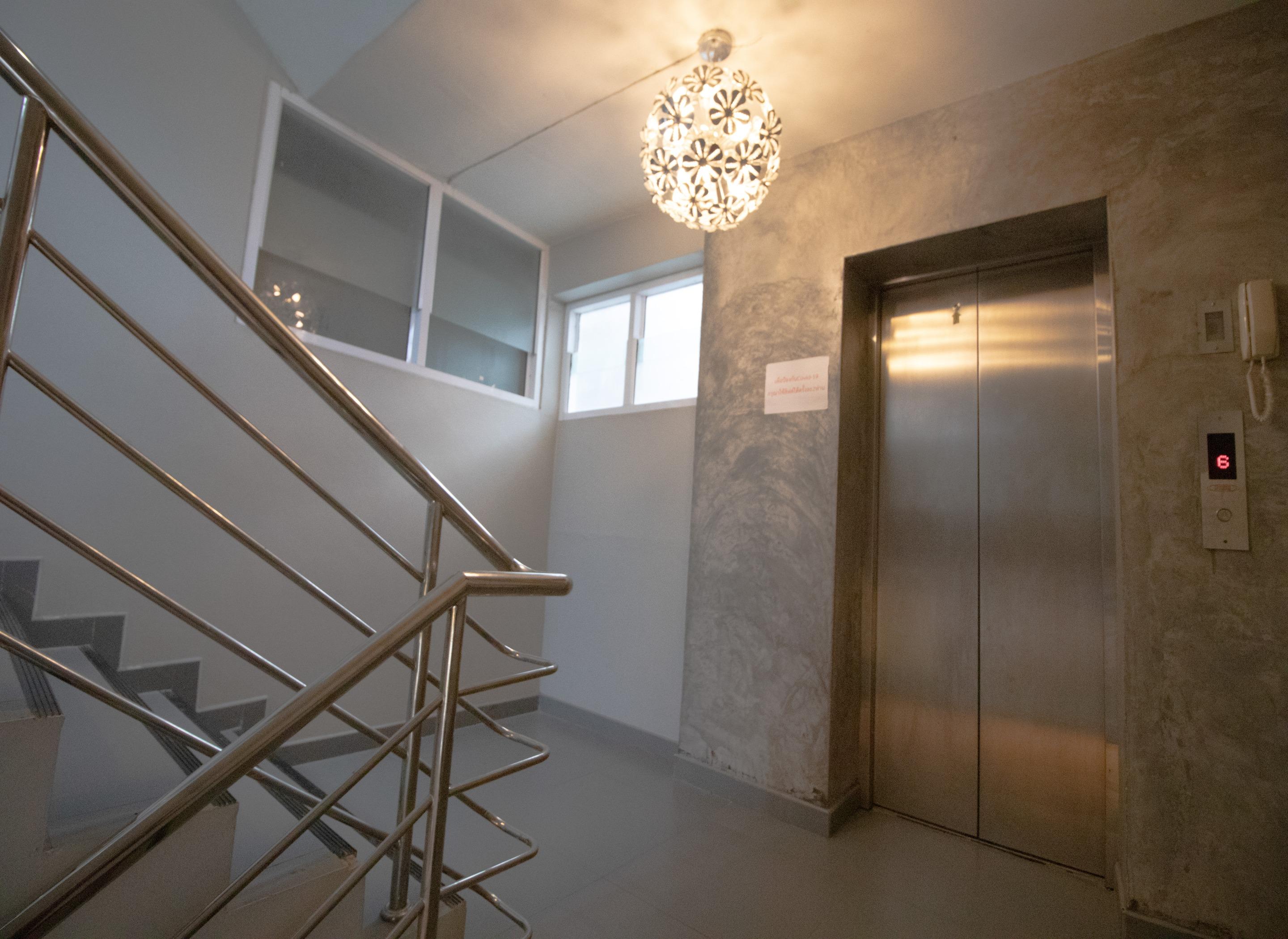 Kun Hotel Nakhonratchasima Buitenkant foto