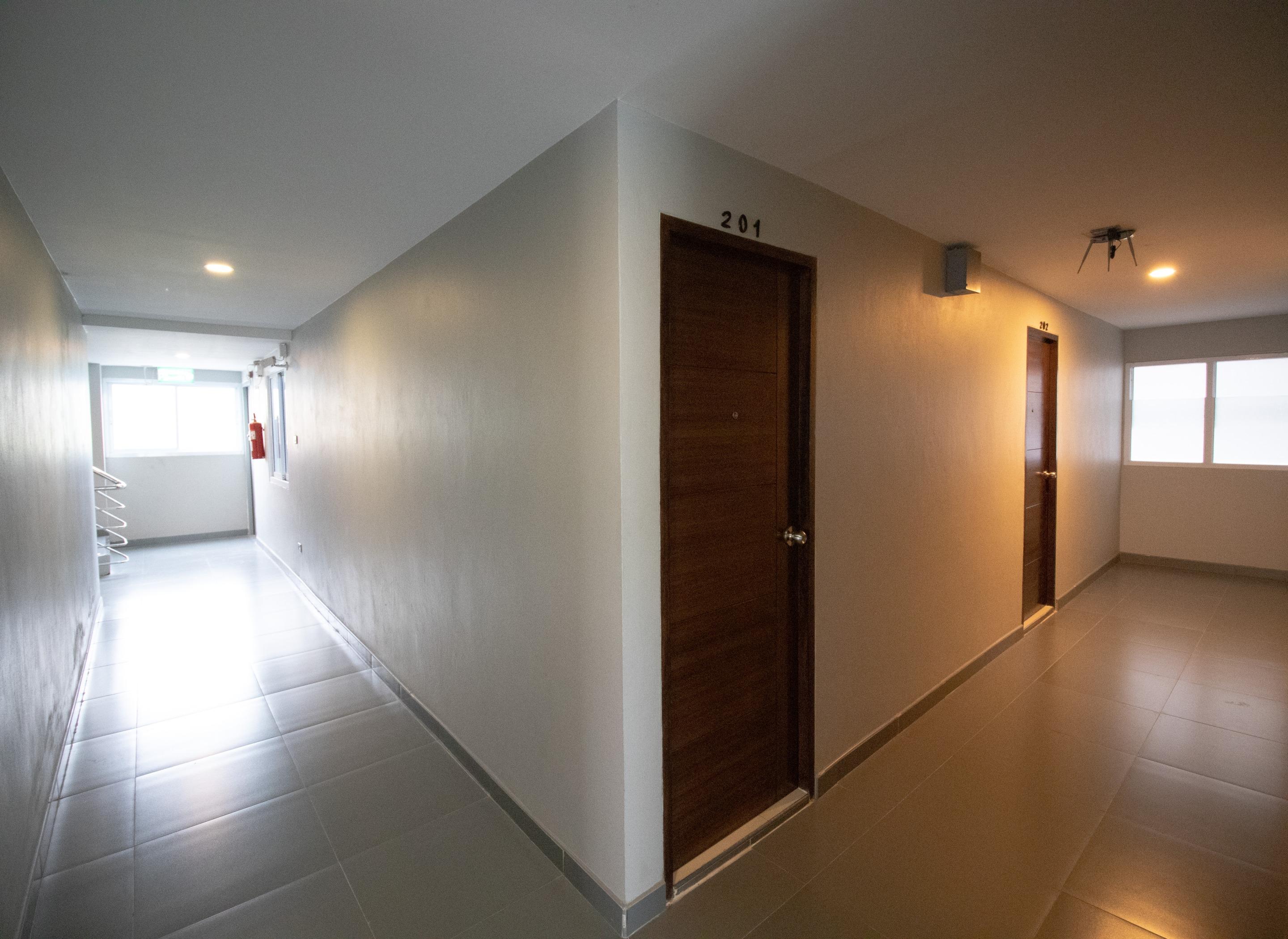 Kun Hotel Nakhonratchasima Buitenkant foto