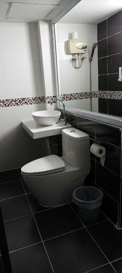Kun Hotel Nakhonratchasima Buitenkant foto